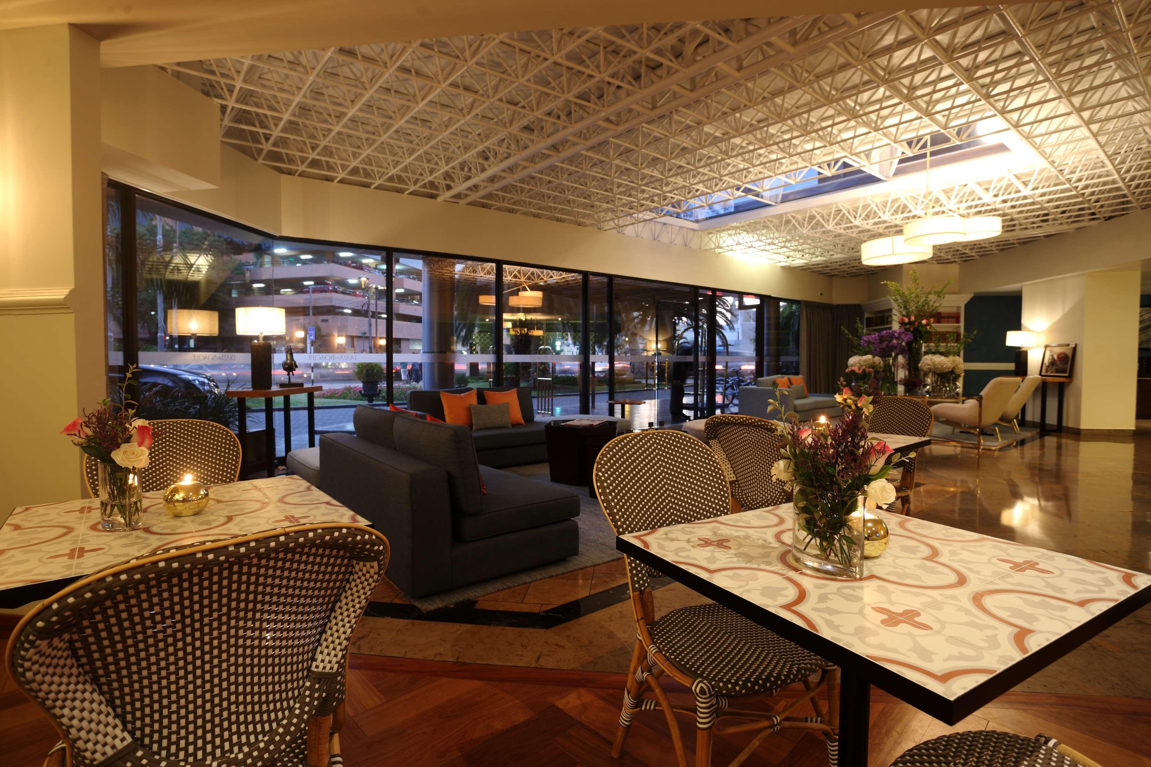 Radisson Hotel Plaza Del Bosque Ліма Екстер'єр фото